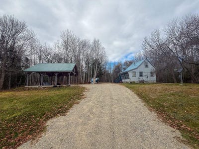 /international/us/94-caler-road-columbia-falls-me-110108507560/