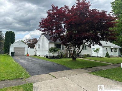 /international/us/30-elliott-avenue-jamestown-ny-110108858005/