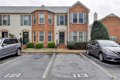 /international/us/113-river-point-lane-suffolk-va-110108296368/
