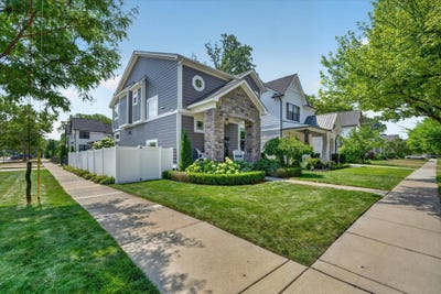 /international/us/1992-holland-street-birmingham-mi-110109609553/