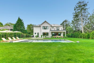/international/us/54-sawasett-avenue-bridgehampton-ny-110099130542/