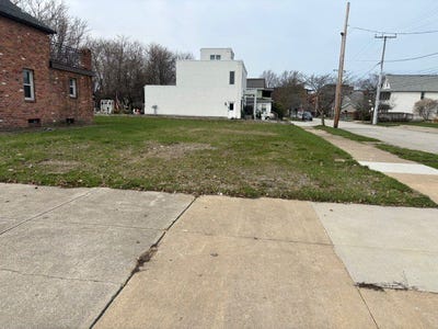 /international/us/257-e-2nd-street-erie-pa-110098820167/?lang=en