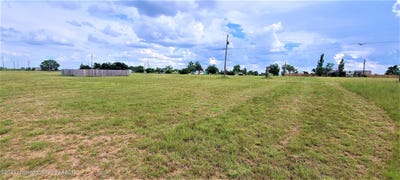 /international/us/299-douglas-drive-howardwick-tx-110103146024/