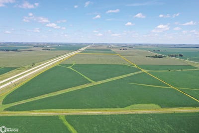 /international/us/i-ave-wellsburg-ia-110119663182/