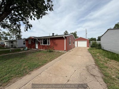 /international/us/415-n-sherman-ave-grand-island-ne-110108438787/