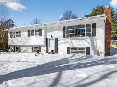 /international/us/57-lakeview-drive-kiamesha-lake-ny-110105736396/