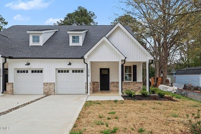 /international/us/207-b-s-main-street-four-oaks-nc-110100553518/
