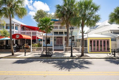/international/us/221-duval-street-key-west-fl-110108689522/