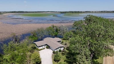 /international/us/2335-s-twin-lakes-road-rockwell-city-ia-110108173868/