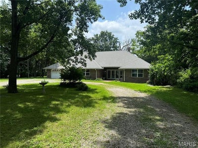 /international/us/31470-e-bartlett-road-brighton-il-110101314595/