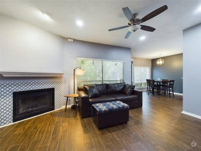 /international/us/2450-wickersham-ln-austin-tx-110093531801/