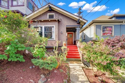 /international/us/89-yosemite-ave-oakland-ca-110106724228/