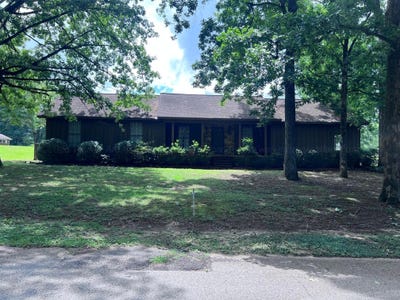 /international/us/2813-18th-ave-haleyville-al-110108944995/