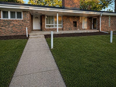/international/us/800-elm-street-flossmoor-il-110107627018/