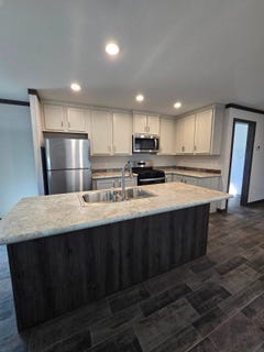 /international/us/104-courtney-ln-redgranite-wi-110101459161/