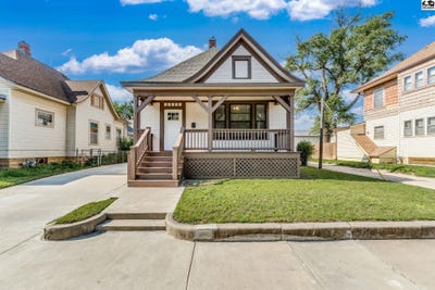 /international/us/23-e-10th-ave-hutchinson-ks-110100163027/