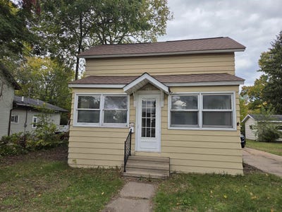 /international/us/2250-dixon-street-stevens-point-wi-110120151702/