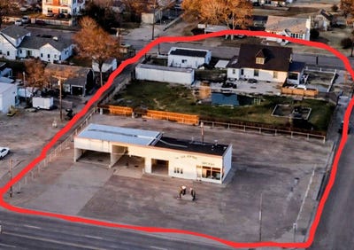 /international/us/308-e-avenue-a-syracuse-ks-110105783082/