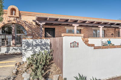 /international/us/364-s-paseo-lobo-green-valley-az-110104785063/