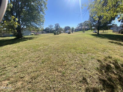 /international/us/holliston-mills-church-hill-tn-110120772514/