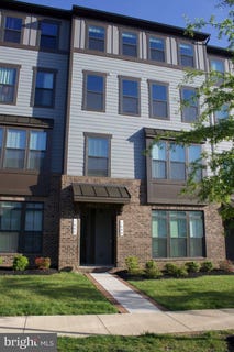 /international/us/1697-dunnington-place-dumfries-va-110107629436/