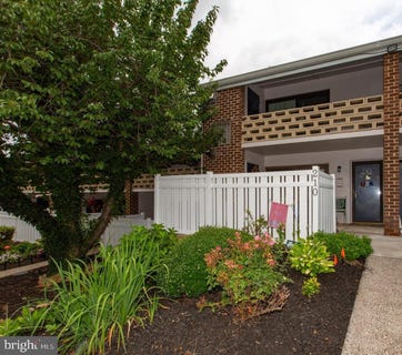 /international/us/210-stony-way-norristown-pa-110101489555/