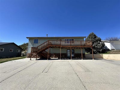 /international/us/908-s-14th-st-thermopolis-wy-110097479909/