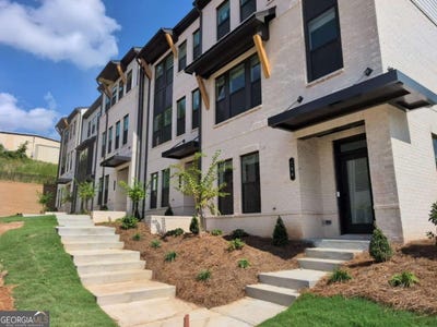 /international/us/100-holt-lane-lawrenceville-ga-110108569976/