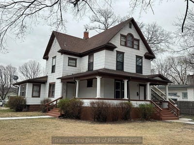 /international/us/204-206-206-1-2-e-ashton-ave-grand-island-ne-110105273148/