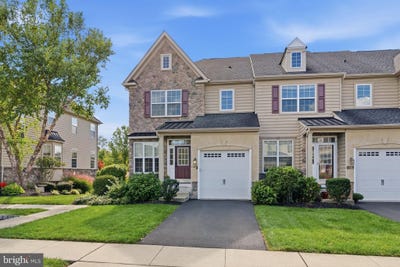 /international/us/3194-brookside-drive-furlong-pa-110120499388/