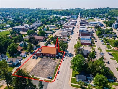 /international/us/737-whitewater-ave-saint-charles-mn-110100337011/