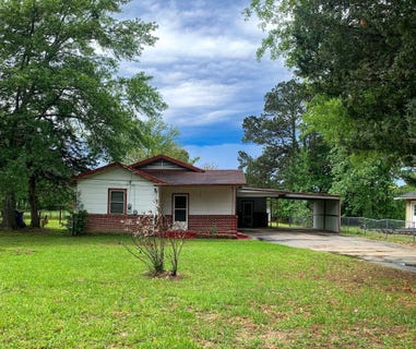 /international/us/345-s-lake-st-waskom-tx-110107257589/