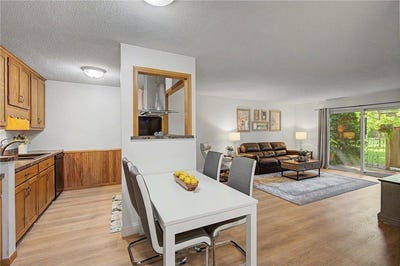 /international/us/4045-hodgson-road-shoreview-mn-110108568779/