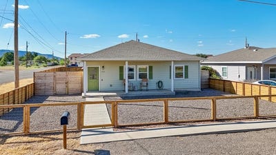 /international/us/1609-w-uvalde-alpine-tx-110101433072/?lang=en
