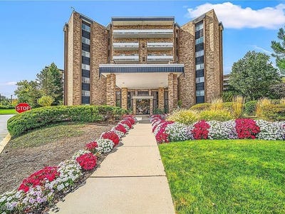 /international/us/2202-acacia-park-drive-unit-2420-lyndhurst-oh-110100974391/