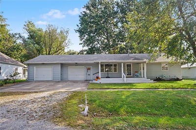 /international/us/627-maple-street-wellsville-ks-110120534856/