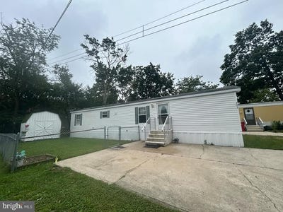 /international/us/707-sharkey-place-egg-harbor-township-nj-110120015369/
