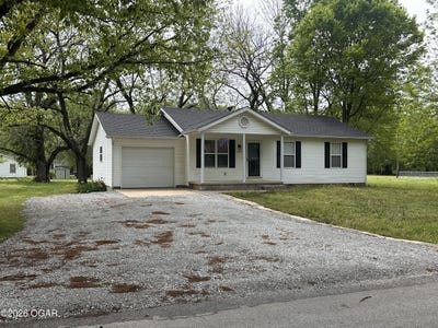 /international/us/1880-e-kensington-street-joplin-mo-110107304723/