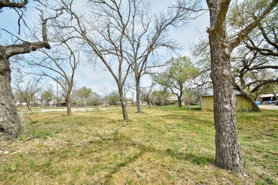 /international/us/wells-st-rocksprings-tx-110106328063/