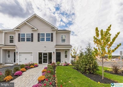 /international/us/1242-susan-circle-upper-macungie-twp-pa-110108879730/