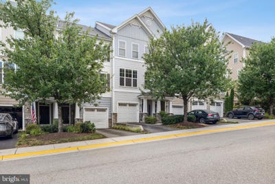 /international/us/12796-lotte-drive-lake-ridge-va-110100817434/