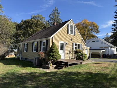 /international/us/45-town-hill-road-plymouth-ct-110103143477/
