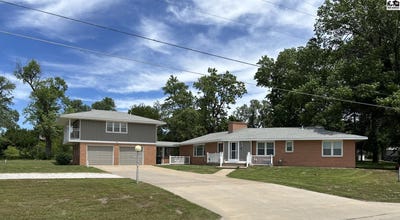 /international/us/5600-n-plum-st-hutchinson-ks-110099100102/