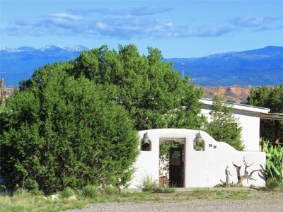 /international/us/28-private-drive-1515-espanola-nm-110120118244/