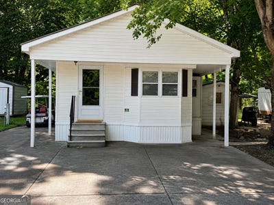 /international/us/4126-riverbank-run-hiawassee-ga-110119715033/