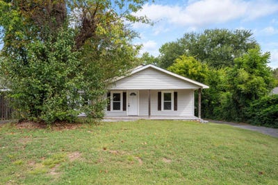/international/us/106-champion-road-rossville-ga-110120487379/