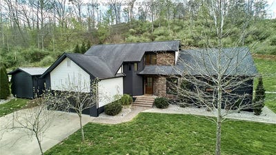 /international/us/1913-rocky-step-road-scott-depot-wv-110107290123/