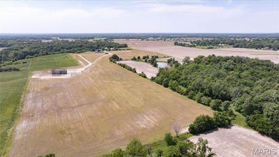 /international/us/tract-2-county-line-road-brighton-il-110108147029/