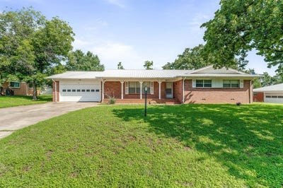 /international/us/1007-college-avenue-glen-rose-tx-110100342223/?lang=zh-tw