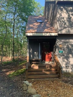 /international/us/33-elevator-lake-harmony-pa-110100422180/